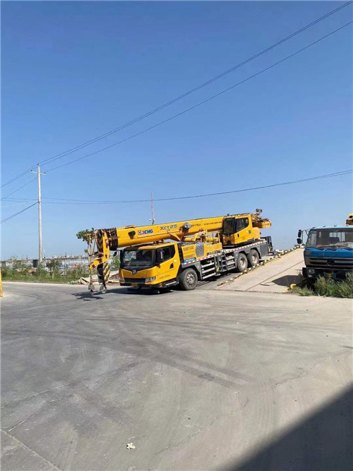 开州区吊车作业时，可能会产生哪些额外收费项目？