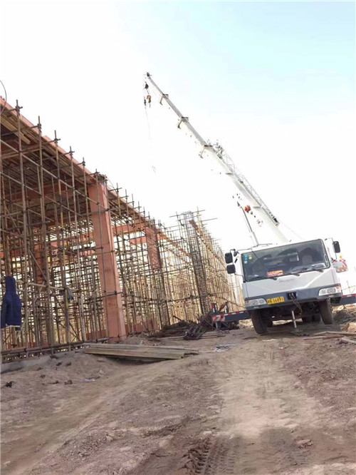 开州区25 吨、50 吨吊车怎么选？多大重量 / 半径适合对应车型？